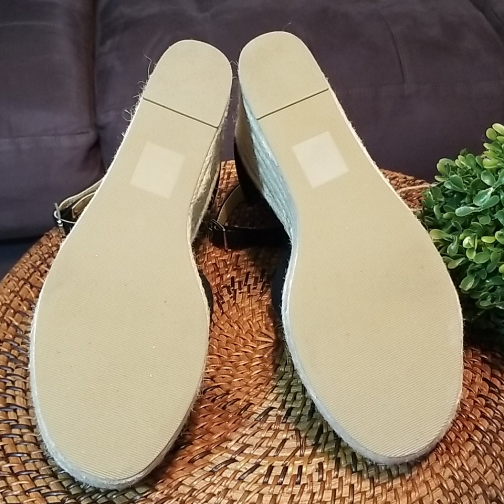 Wedges - Picture 3 of 8